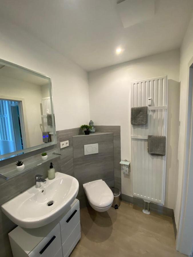 Schoene Ferienwohnung „Zum Glueck Tropical“ Eisenach Buitenkant foto