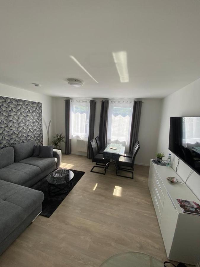 Schoene Ferienwohnung „Zum Glueck Tropical“ Eisenach Buitenkant foto