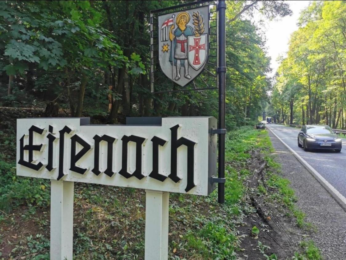 Schoene Ferienwohnung „Zum Glueck Tropical“ Eisenach Buitenkant foto